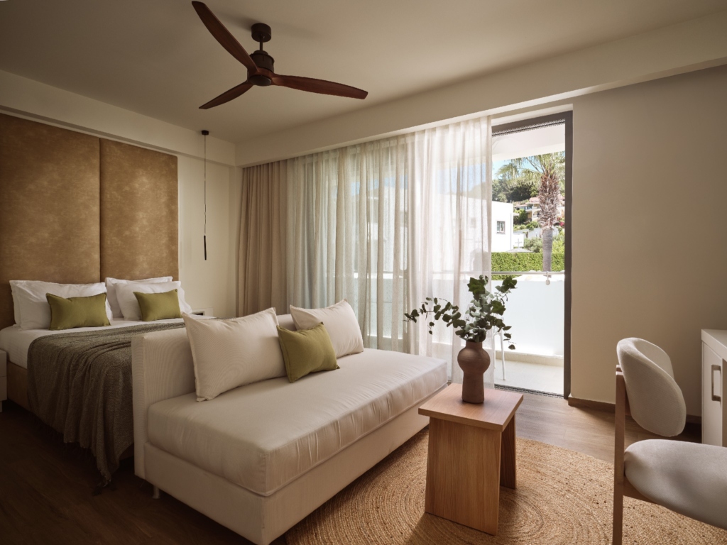 Premium Deluxe Room